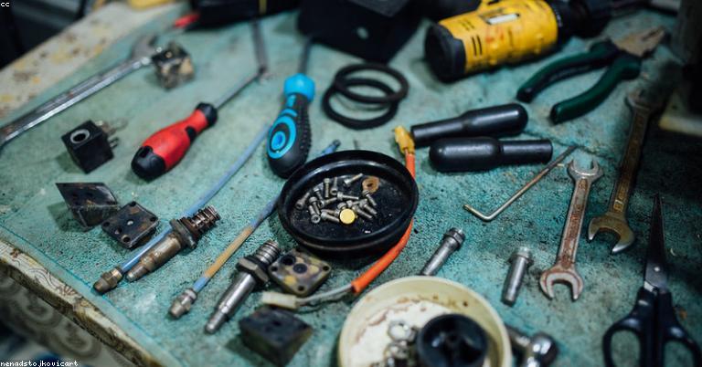 Basement Remodel Contractors: How to Vet Bids, Credentials, and Waterproofing Plans