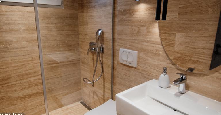 bathroom remodeling contractor