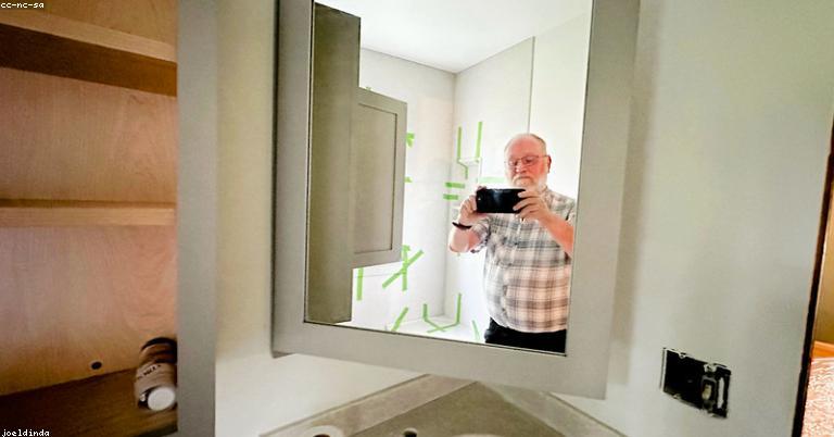 Remodeling Companies: How to Compare Bids, Credentials, and Contracts Before You Hire